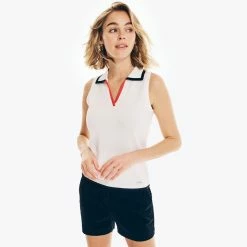 New 🎁 Nautica 👩 Womens Sustainably Crafted Sleeveless Polo Sweater 🎁